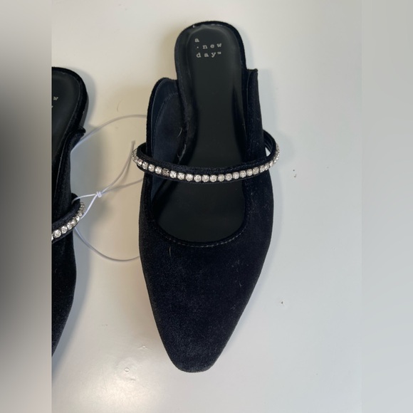 New A New Day Black Velvet Rhinestone Holiday NYE Party Dress Shoes Flats 7 - Picture 2 of 5
